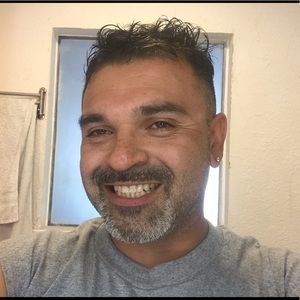 Meet your Posher, Bobby